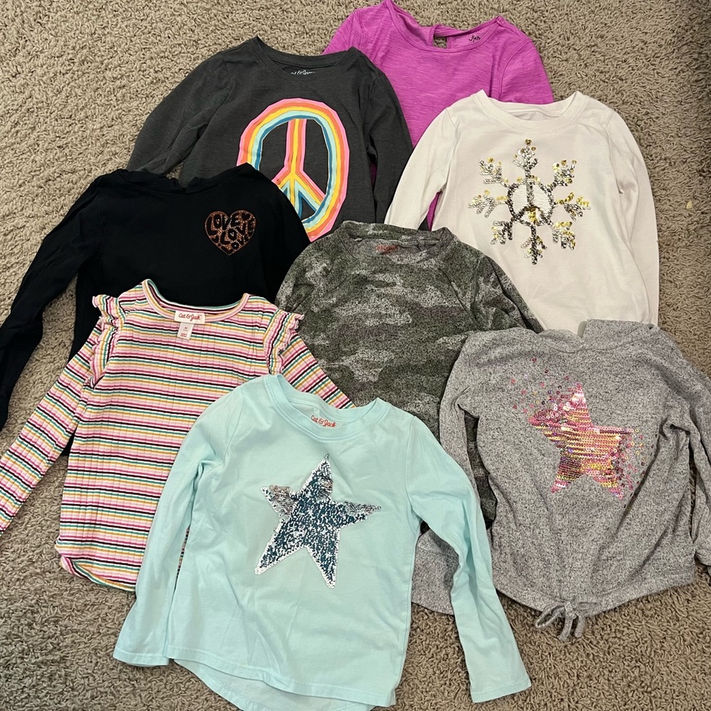 Girls fall/winter clothing lot.  Sizes 4/5, 5, and 5T.  Great condition!